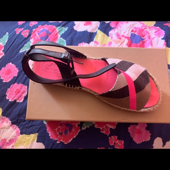 Burberry Espadrilles Sandals - Picture 2 of 4